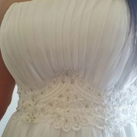 Romantic Ivory Wedding Dress Adjustable Size - Picture 4 of 8